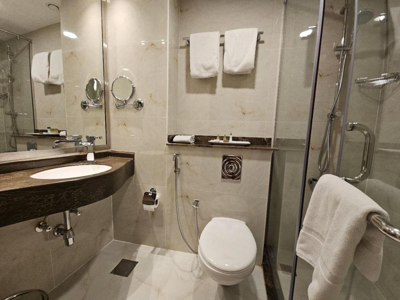Royal Concorde Hotel & Suite Dubai Luaran gambar
